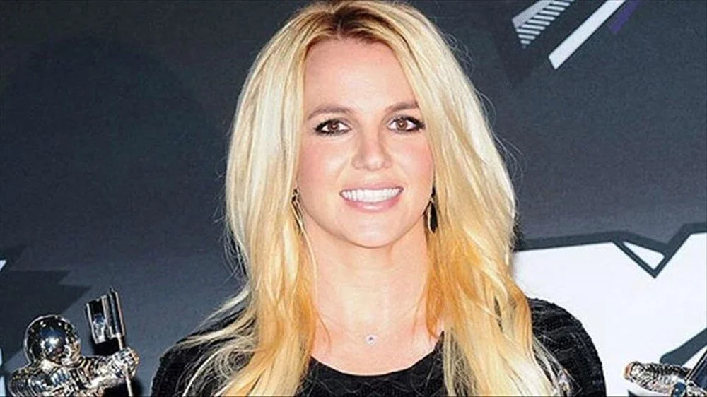 Britney Spears’ın tuhaf dans videolarının sebebi hastalık mı?