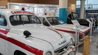 Bursa’da sağlık hizmetinde evrim bu müzede; 1’inci Dünya Savaşı’ndaki ambulans da sergide