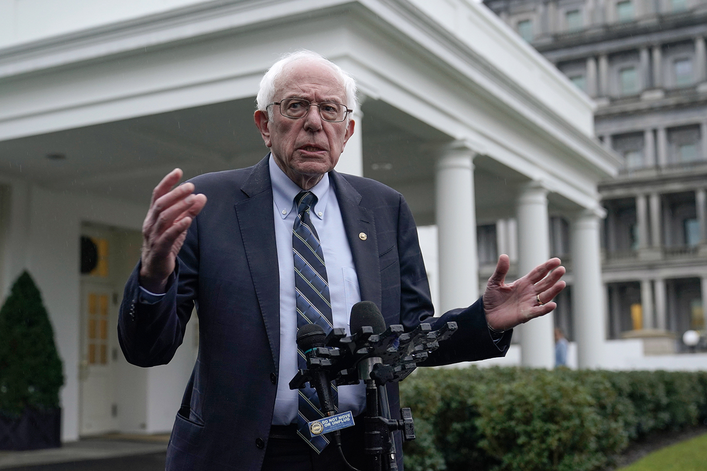 ABD’li Senatör Sanders: Trajik bir şekilde, biz de bu katliamın suç ortağıyız