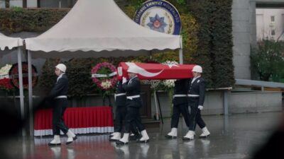 Yargı dizisinde şehitlere saygı duruşu