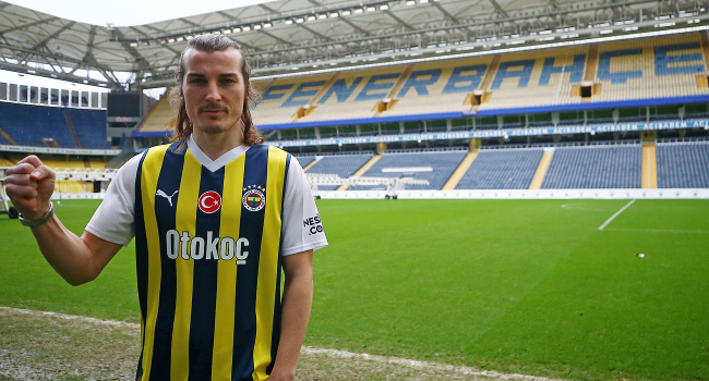 Fenerbahçe, Çağlar Söyüncü’nün lisansını çıkardı