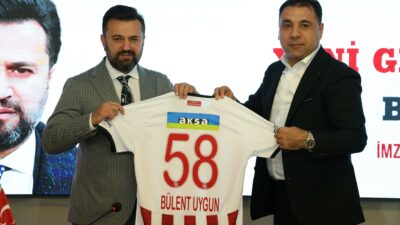 Sivasspor’da Bülent Uygun imzayı attı