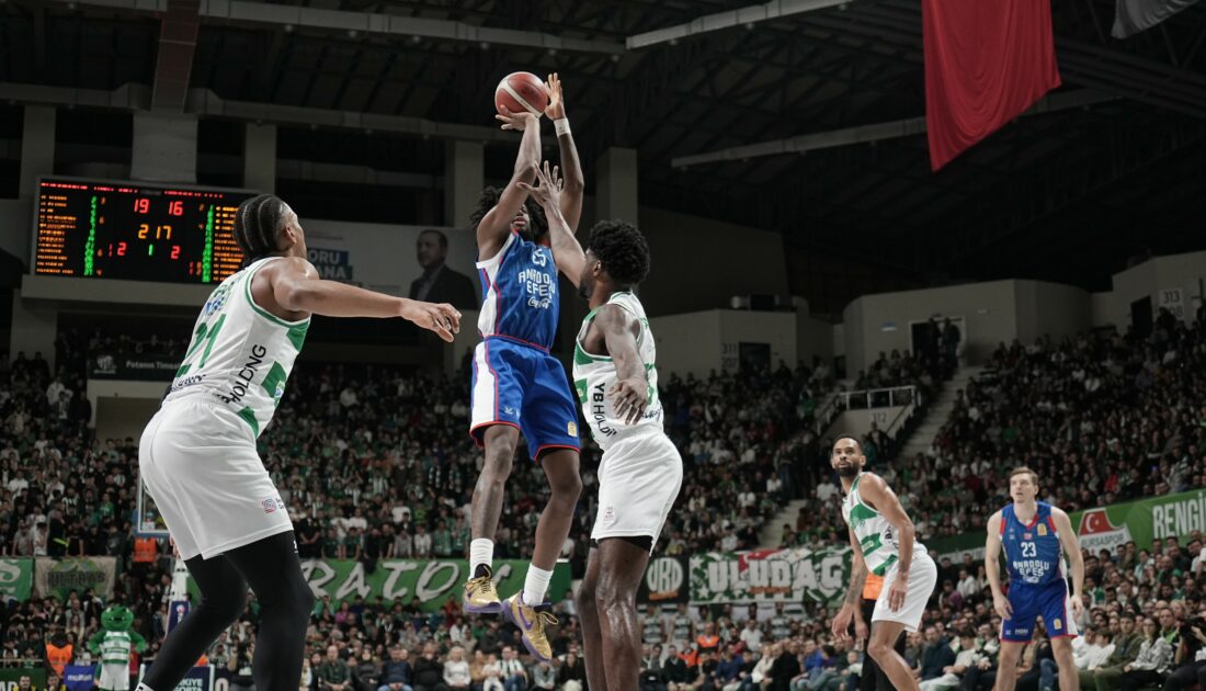 Türkiye Sigorta Basketbol Süper Ligi: Bursaspor: 73 – A. Efes: 83