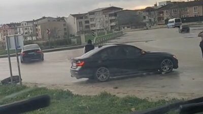 Bursa’da lüks araçlarla tehlikeli şov!