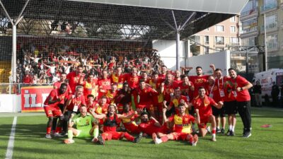 Göztepe, Sakaryaspor deplasmanında
