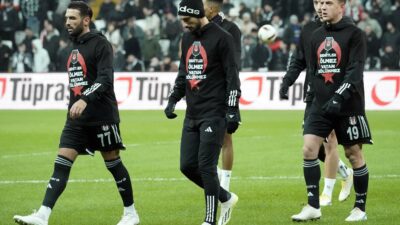 Dolmabahçe’de şehitler unutulmadı