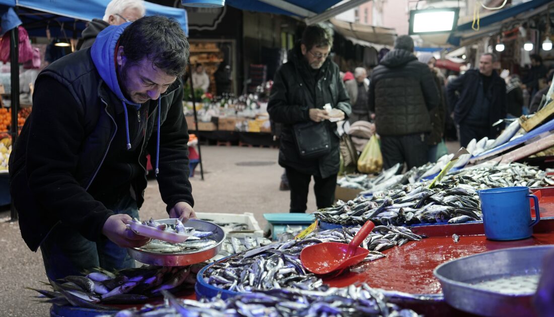 Bursa’da soğuk hava balık tezgahlarını da etkiledi