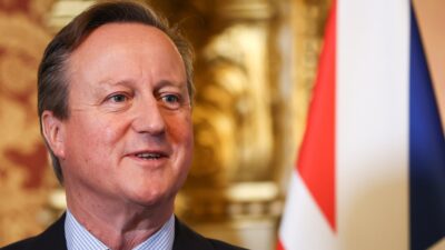 İngiltere Dışişleri Bakanı Cameron: Operasyondan başka çare yoktu