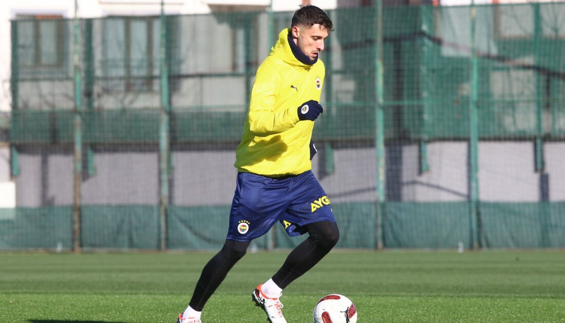 Rade Krunic ilk antrenmanına çıktı Rade Krunic ilk antrenmanına çıktı