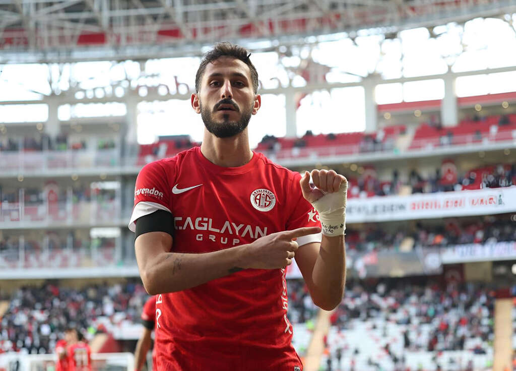 İsrailli futbolcu Sagiv Jehezkel hakkında soruşturma