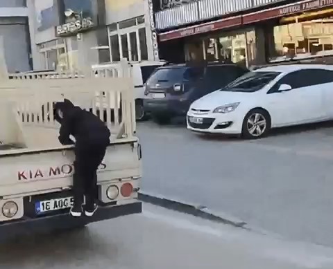 Bursa’da tehlikeli yolculuk