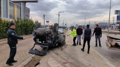 Bursa’da feci kaza! Taklalar atarak karşı yöne geçti