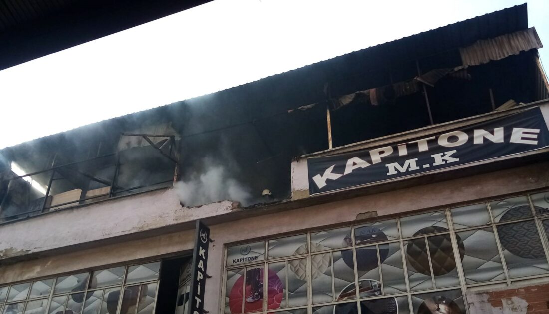 Bursa’da mobilya imalathanesinde korkutan yangın