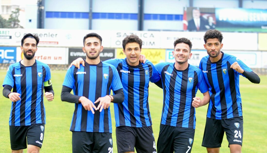 Karacabey Belediyespor evinde güldü!