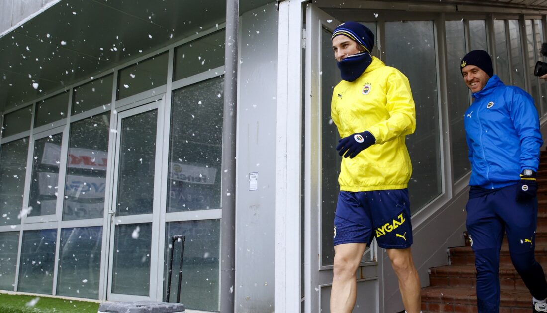 Fenerbahçe’de Çağlar Söyüncü, ilk idmanına çıktı