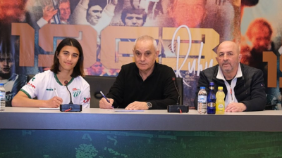 Bursaspor, Ahmet Çobanoğlu ile sözleşme imzaladı