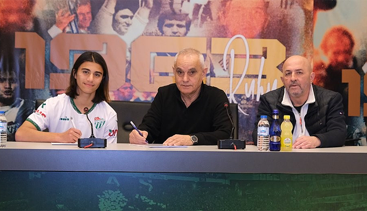 Bursaspor, Ahmet Çobanoğlu ile sözleşme imzaladı