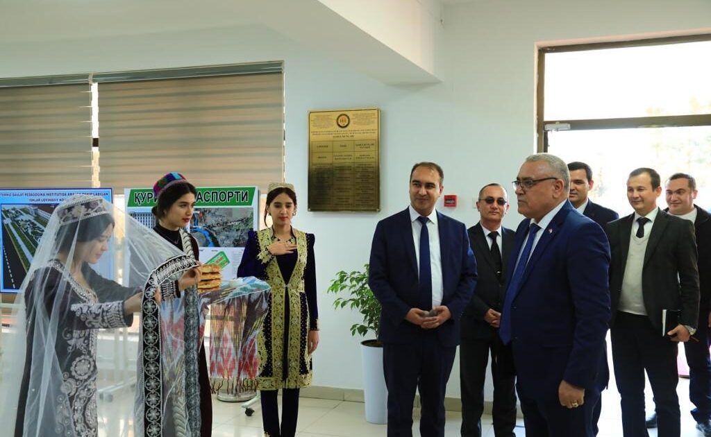 Özbekistan’daki iki üniversitede Türkçe eğitim yapılacak