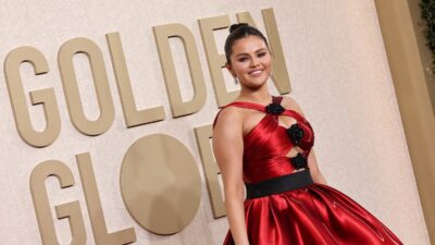 Selena Gomez Altın Küre’nin rüküşleri arasına girdi!