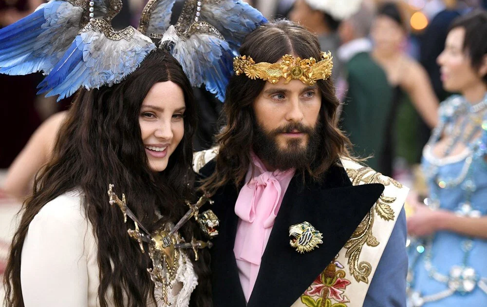 Kim Kardashian’ın yeni gözdesi şarkıcı Lana Del Rey