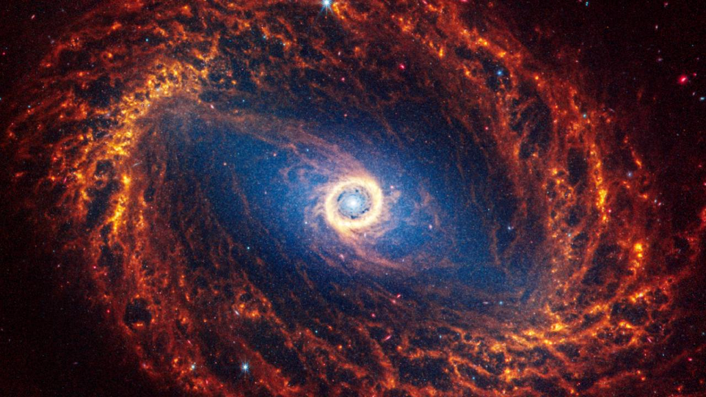 NASA, 19 spiral galaksinin fotoğrafını yayınladı