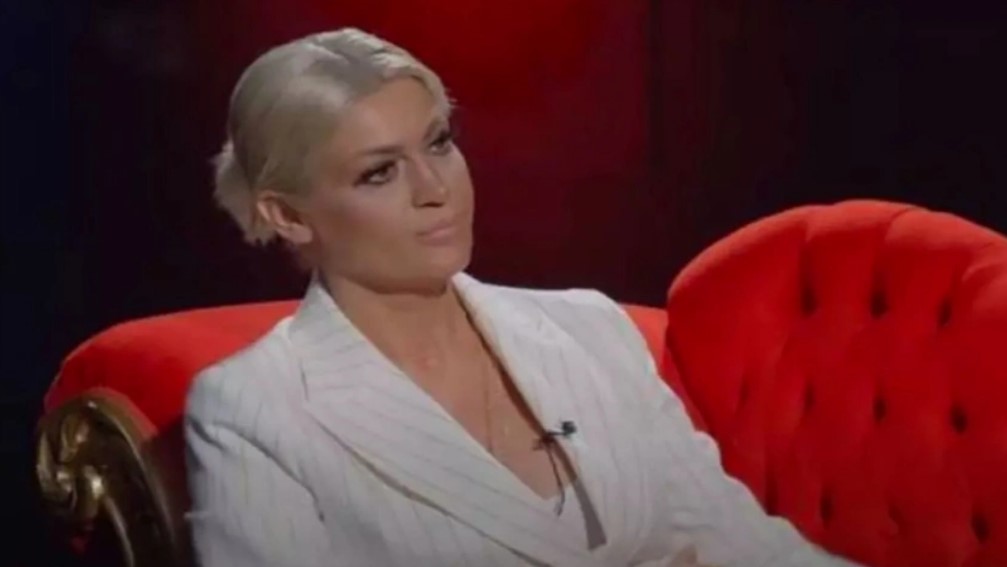 İnci Taneleri’nin Dilber dansı moda oldu… Pavyon trendi Popstar Mehtap’ı isyan ettirdi!