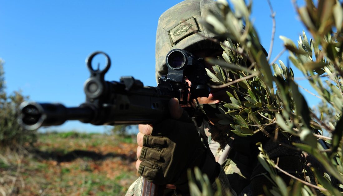 MSB: Hudutlarda 5’i terör örgütü mensubu 14 kişi yakalandı