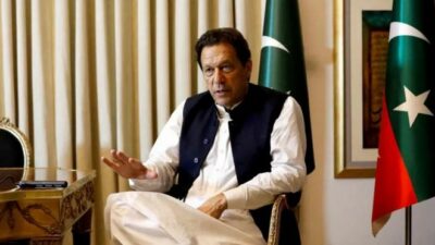Pakistan’da eski Başbakan Khan ve eşine 14’er yıl hapis cezası