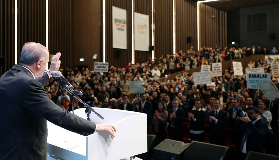 Erdoğan’dan gençlere: 31 Mart gecesini sizler aydınlatacaksınız