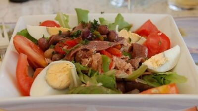 Fransa’dan gelen lezzet: Niçoise salatası nasıl yapılır?