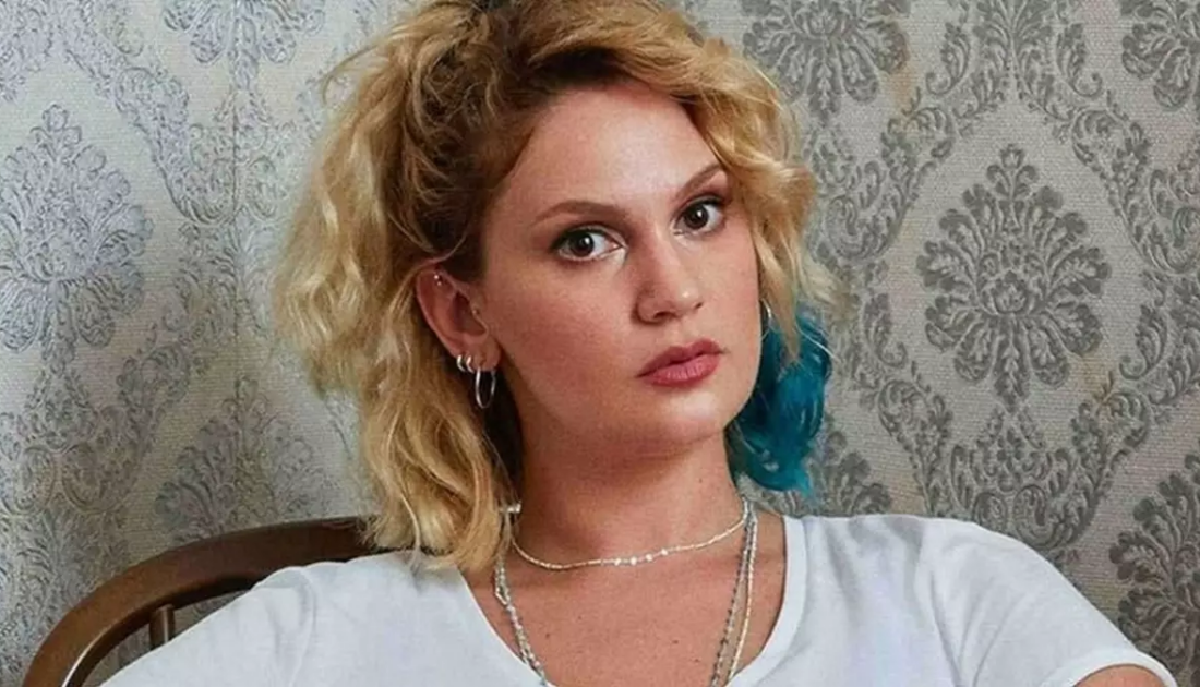 Farah Zeynep Abdullah komedyen sevgilisi ile yakalandı