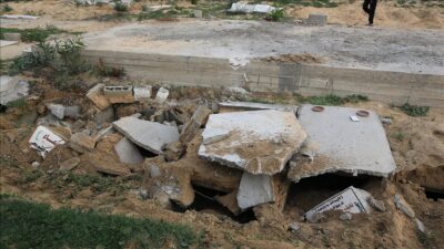 İsrail, Şifa Hastanesi yakınındaki binayı vurdu: 12 ölü
