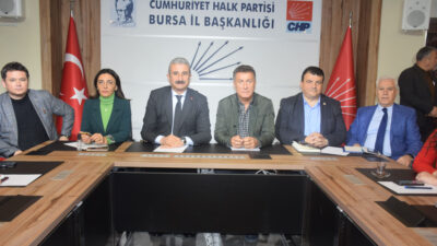 CHP Bursa İl Başkanı Yeşiltaş, aday adayları ile bir araya geldi