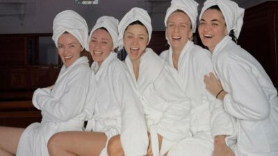 Zeynep Bastık’ın hamam keyfi