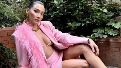Aybüke Pusat bikini sezonunu açtı