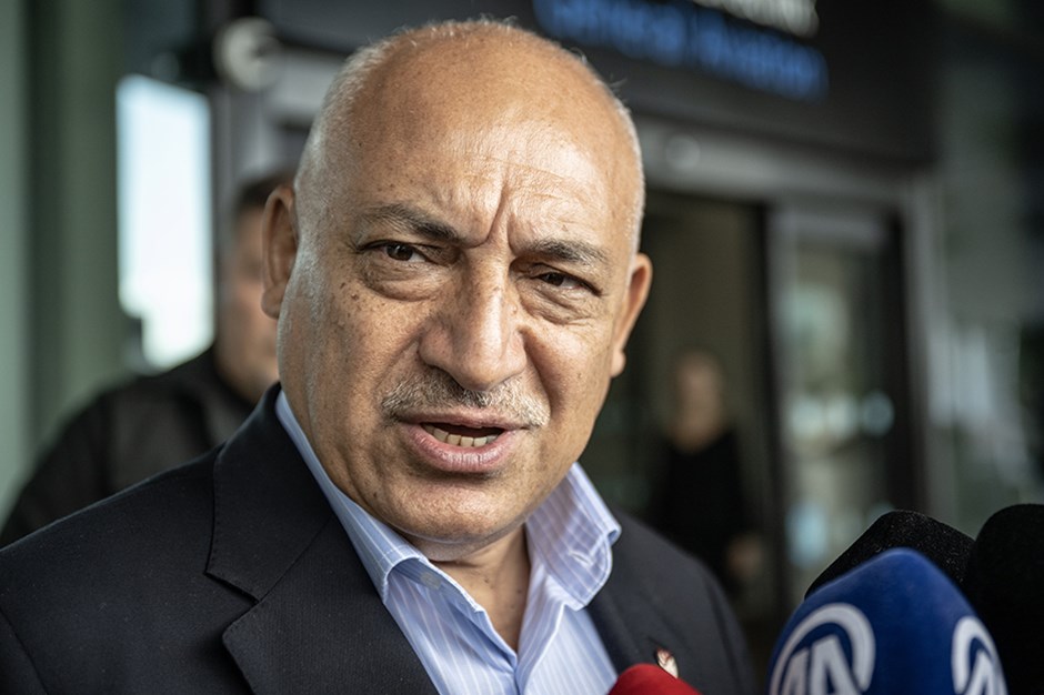 Mehmet Büyükekşi: Ülkemizin yüzünü güldürmek istiyoruz