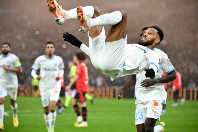 Aubameyang tarihe geçti!