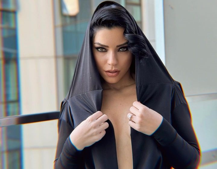 Merve Boluğur ‘kara melek’ oldu!