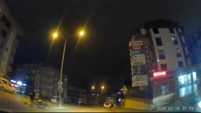 Bursa’da trafik kazası! Aracın uzun farları yakması kazayı beraberinde getirdi
