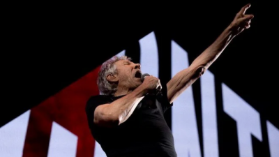 Roger Waters Gazze için kendini yakan ABD askerinin videosunu paylaştı