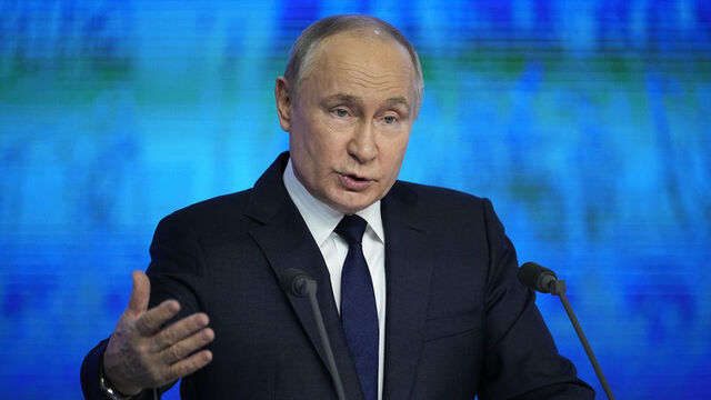 ABD’li gazeteci Carlson’ın Putin ile röportajı tepki çekti