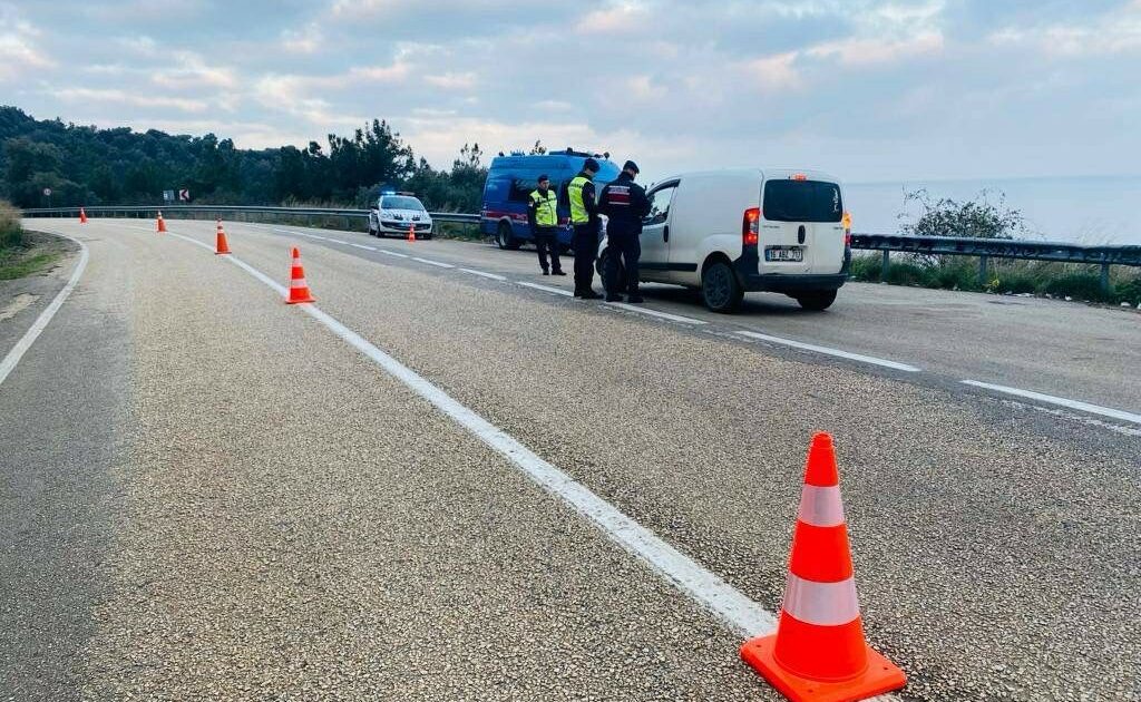 Bursa’da jandarmadan huzur operasyonu…75 gözaltı