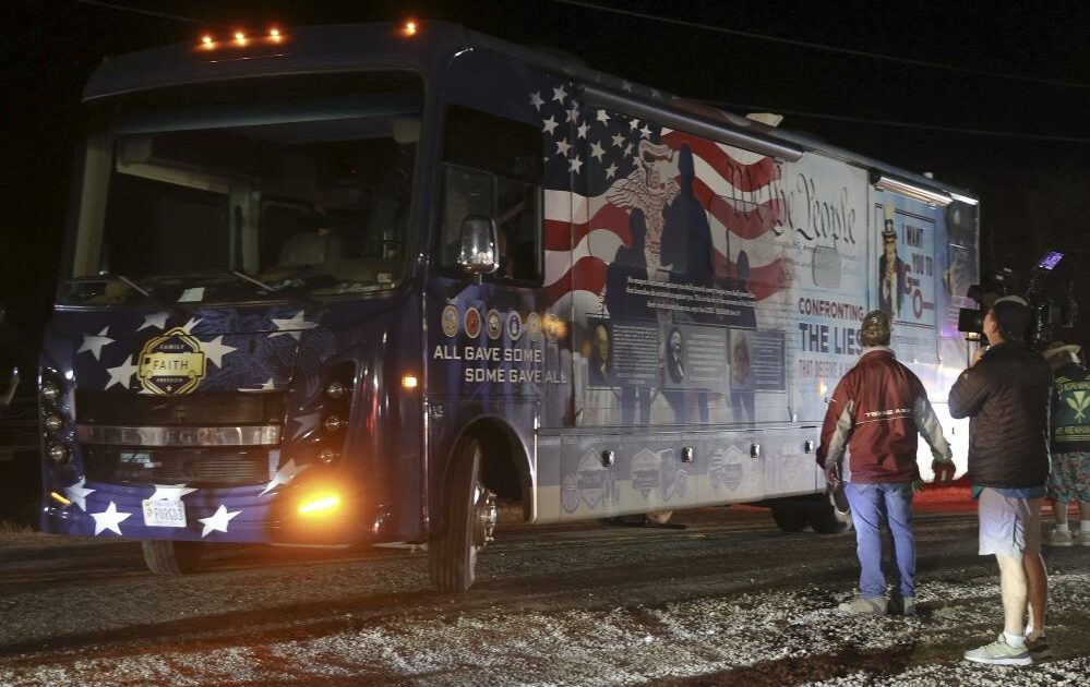 ABD’de yüzlerce TIR ve kamyon Teksas-Meksika sınırında