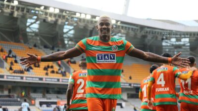 Alanyaspor, Sergio Cordova’yı Rus ekibine kiraladı