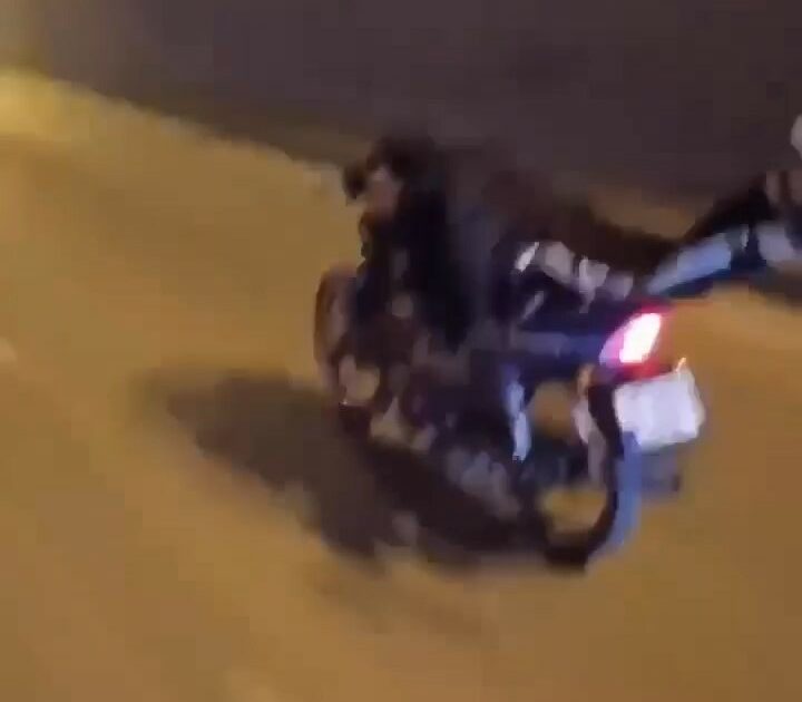 Bursa’da yatarak kullandığı motosikletle ölüme meydan okudu