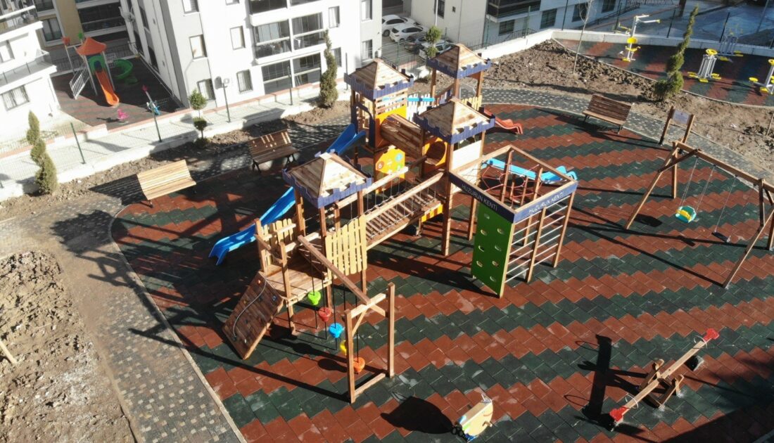 Bursa’da çocuklar yeni parklarına kavuştu