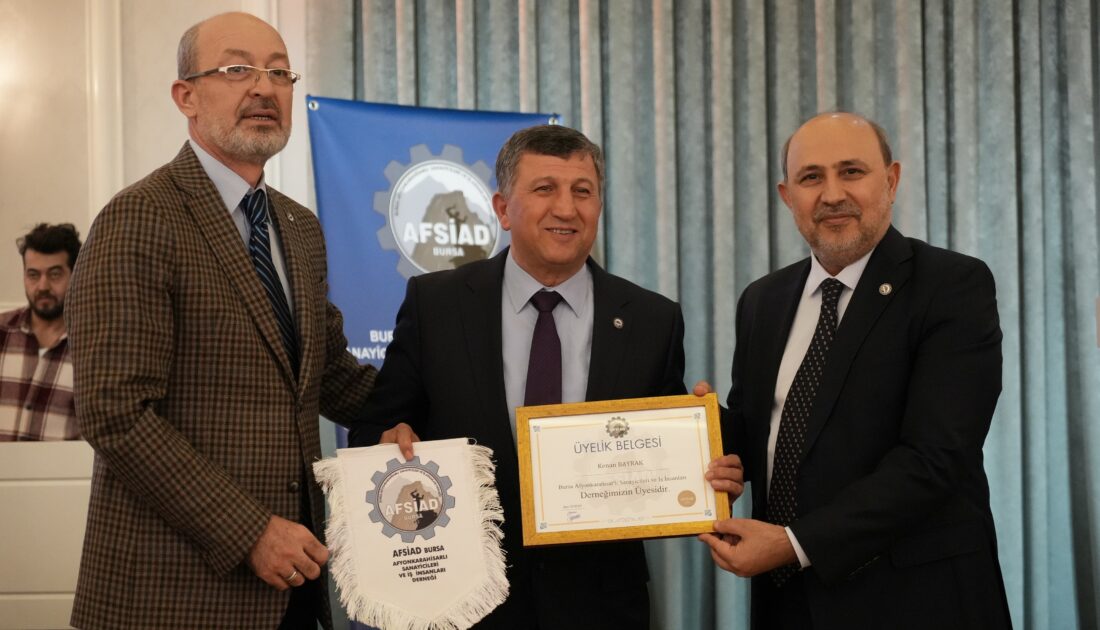 Bursa AFSİAD’ın ilk üyeleri rozetlerini taktı