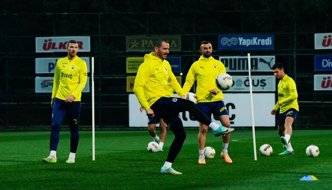 Fenerbahçe, Alanyaspor maçı öncesi kampa girdi
