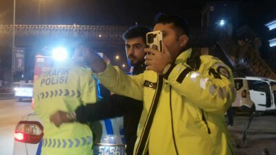 Bursa’da ehliyetsiz sürücü ortalığı karıştırdı