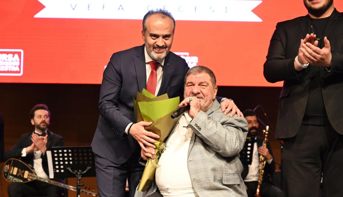 Roman orkestrası çaldı, Başkan Aktaş söyledi